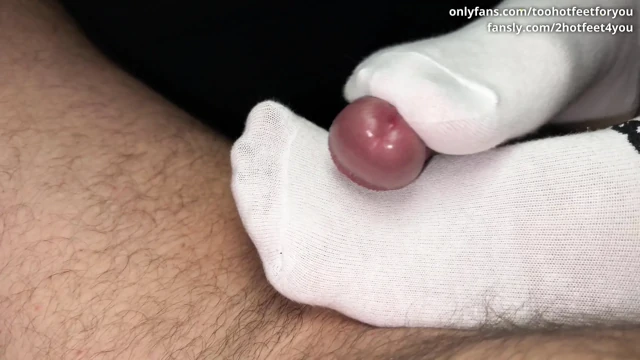 Sweaty & stinky sports socks footjob drain before handjob