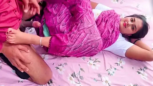 Indian Bhabhi Devar's ke Mota land se Chudai karwane lagi when she was alone at home Full video