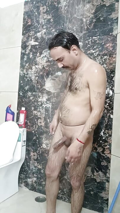 Daddy Grandpa Mature Middle-Aged Old Old Young Ethnicity African Arab Asian Black