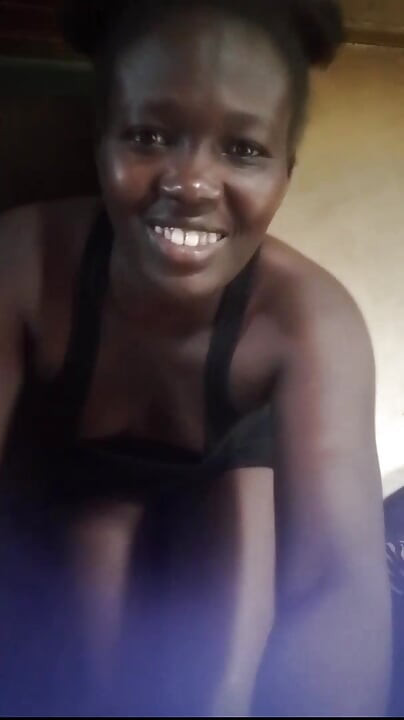 Μεγάλος κώλος άτακτη χωριατοπούλα από την Κένυα