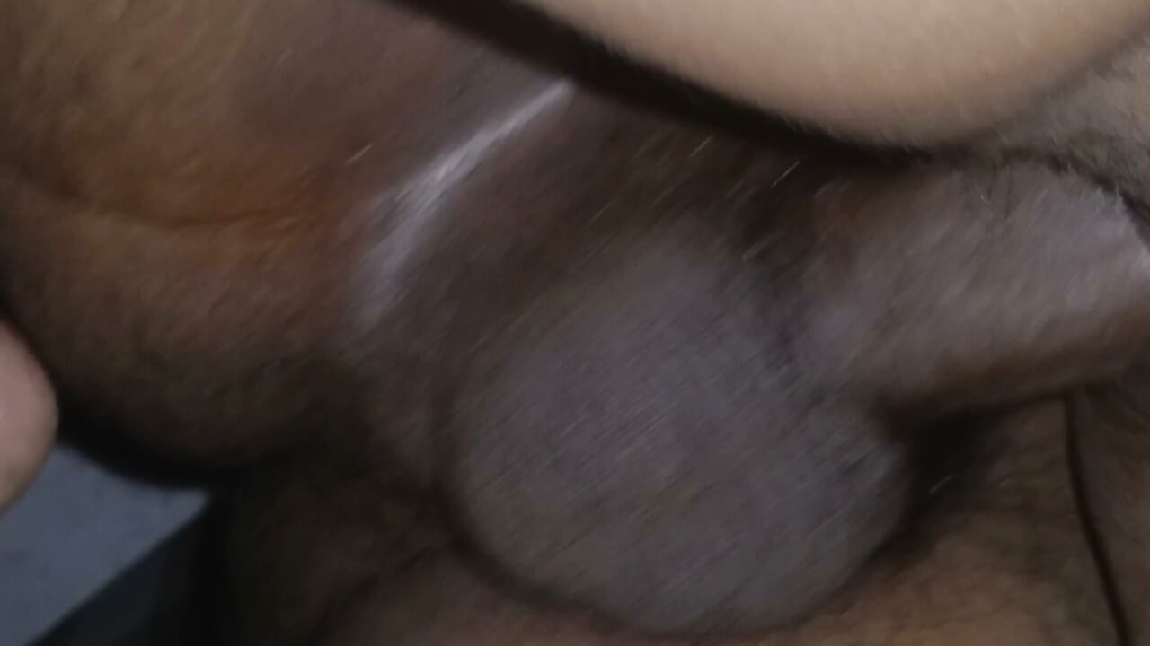 Mene meri soteli bahan ko pel diya