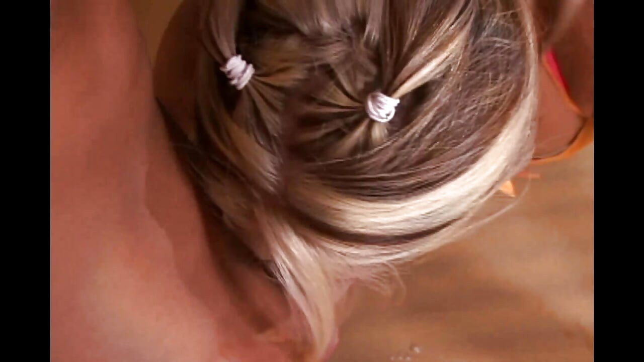 Blonde Young Horny Slut Get a Double Penetration Sex