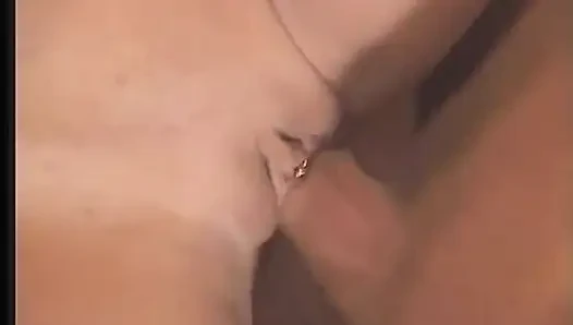 Lustvolle MILF mit perfektem körper reitet großen weißen schwanz