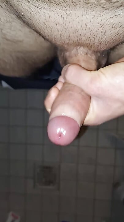Acariciando com gozada 3