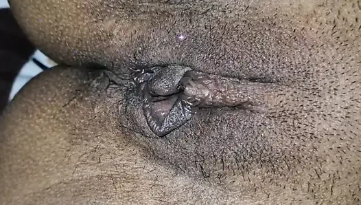 Desi Bhabhi's Thirsty Youth