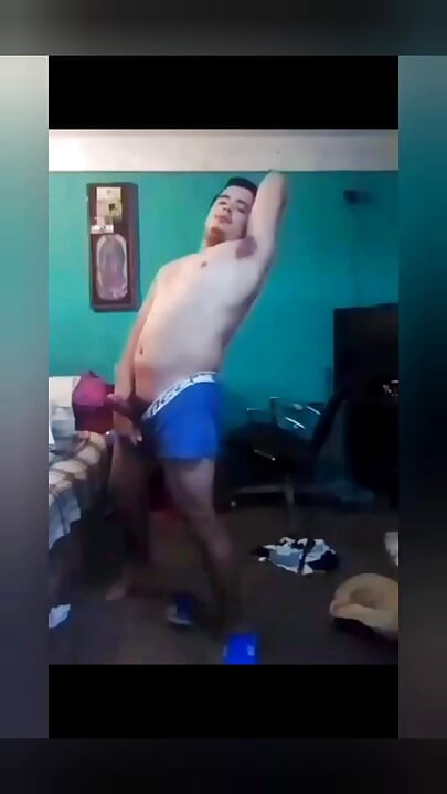 Compilația Lui Jesus în Boxer atingându-i penisul #4