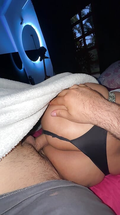 A Quickie in the Morning Doesn't Have to Ruin a Friendship