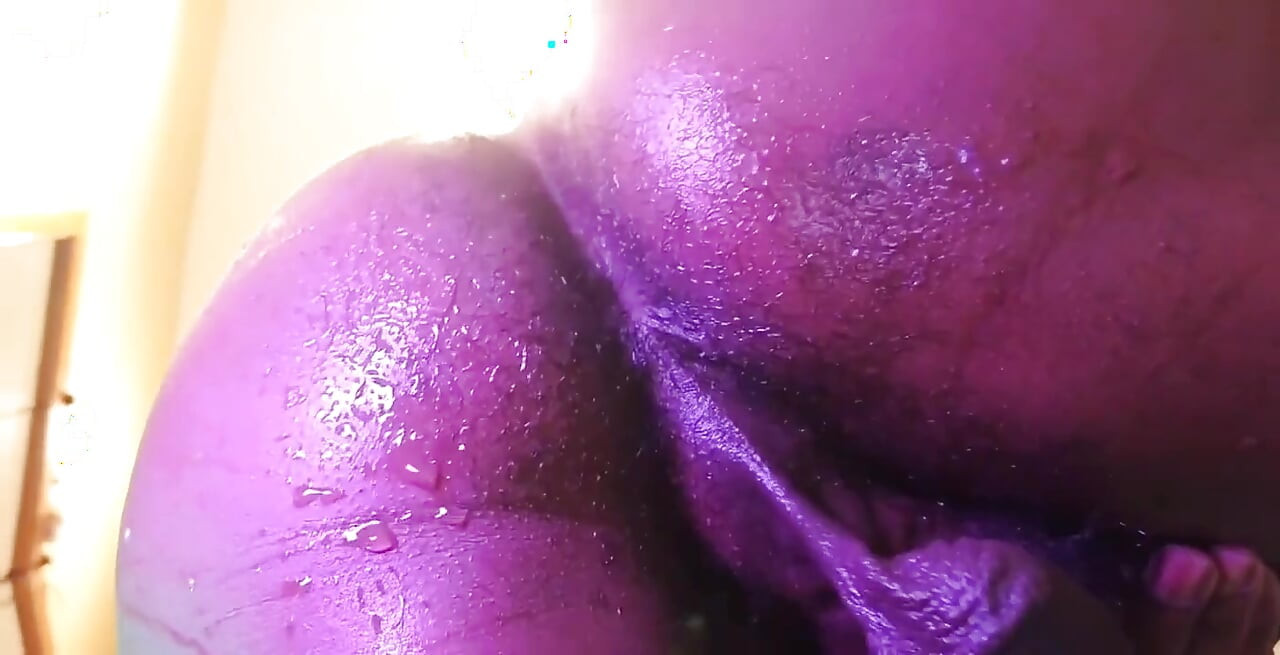 סגידה לתחת שחור שעיר גדול, הללויה ג'ונסון