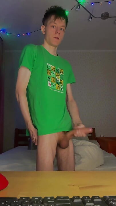 Naughty Evening Edging Ends with Bed Soaking Cum