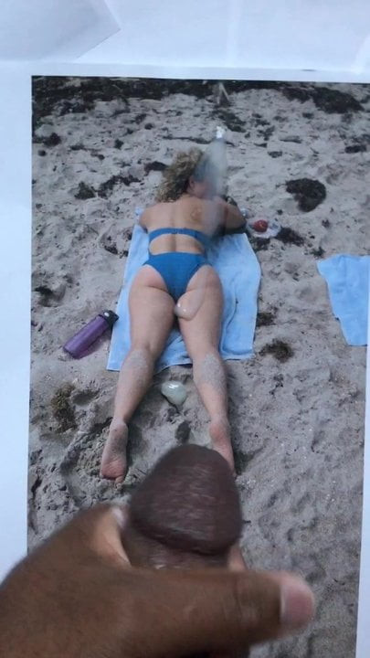 Beach booty tribute