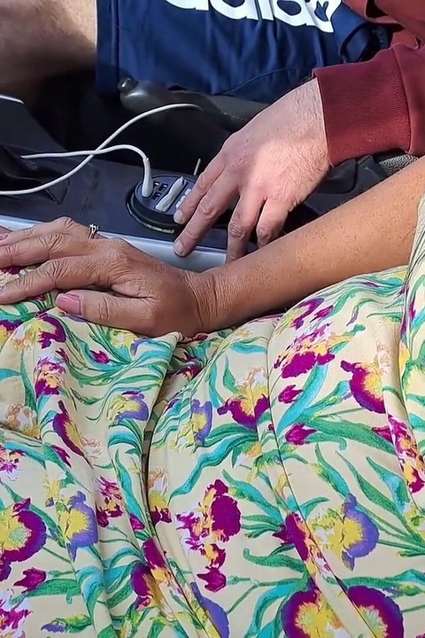 Amateur Wife Goes Car Dogging. Picks up Strange Guy in Fuck and Cum Inside Her Pussy