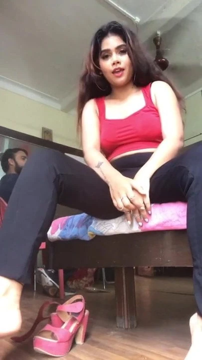 Ishika Jaiswal Instagram Videos