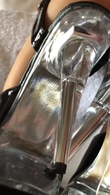 Key moment from "High Heels and Leggings in a Hotel Room"