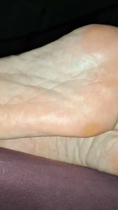 My girlfriend teasing me with her feet 3 | Clip 1