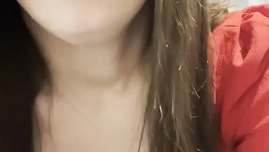 Alleine im Badezimmer spiele ich mit meinem Spielzeug