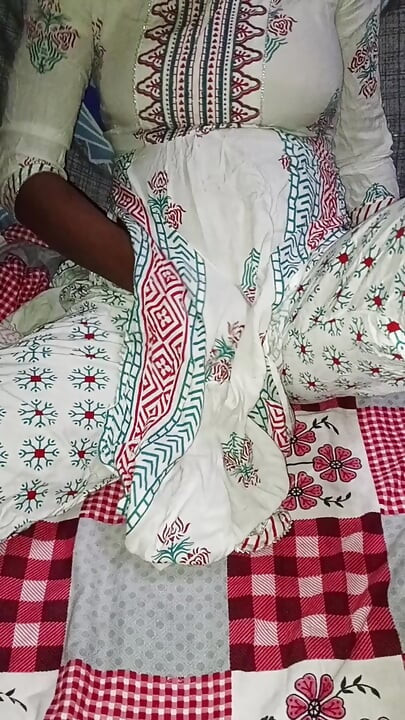 Seema bhabhi fingering at home