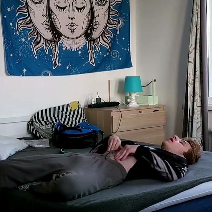 Das enge arschloch einer studentin gefickt und kam