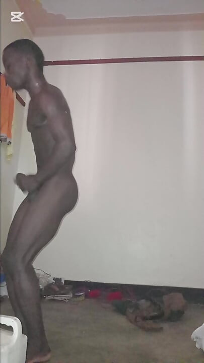 Primeira vez para se masturbar quando meus pais foram trabalhar