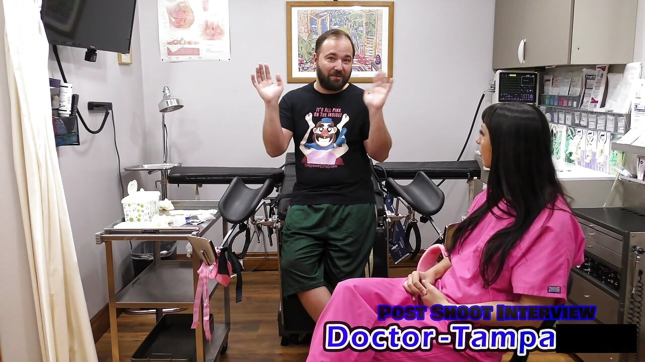 Dr Tampa - กายภาพทางเข้ามหาวิทยาลัยแทมป้า - Selena Sativa