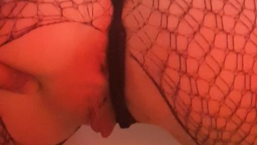 Increíble sexy chica amateur atada en bonita lencería y recibe una dolorosa follada anal dura y recibe una palmada y un consolador