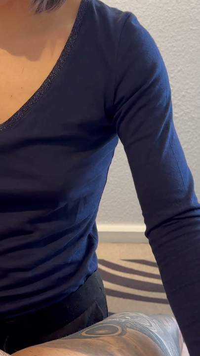 Young female dog crossed at the hotel, spits on my cock and sucks me until I squirt to swallow everything | Clip 1