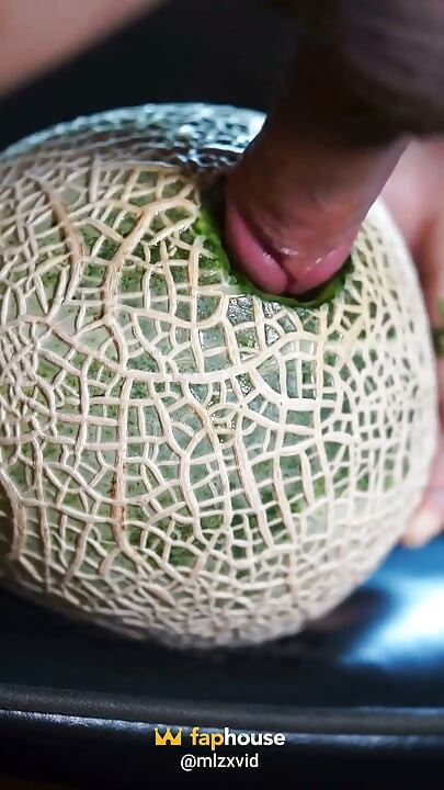 Neuk Melon in het hotel.