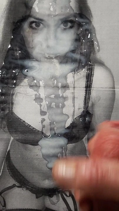 cumslut Vera needs sperm