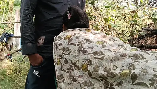 bhabhi ko khada karke chodne ka maja alag hi hai