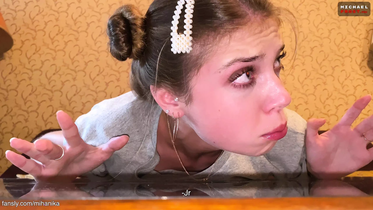 Sis got glued and asks her to peel it off – Family Fantasies