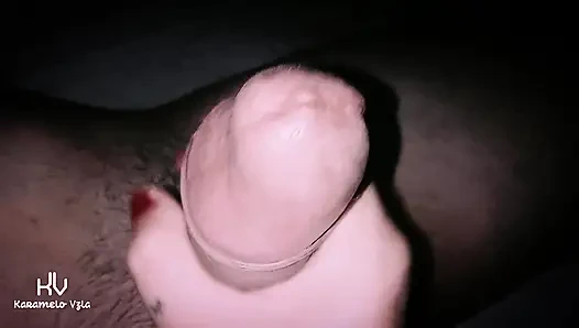 Ehefrau streichelt schwanz in nahaufnahme