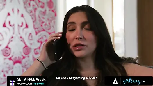 GIRLSWAY - миниатюрная Jane Wilde склоняет строгую няню Lilly Bell к шлепаю и горячий лесбийский секс