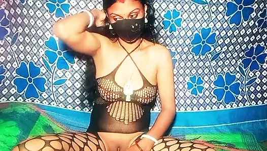 Mampi si kakak ipar india lagi asik ngentot dan ngentot sama cewek-cewek seksi