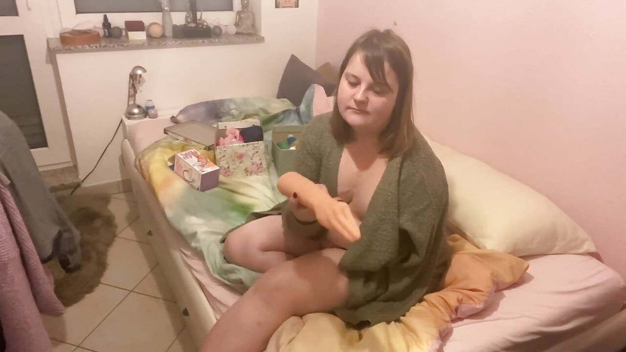 Vou te mostrar todos os meus brinquedos sexuais!