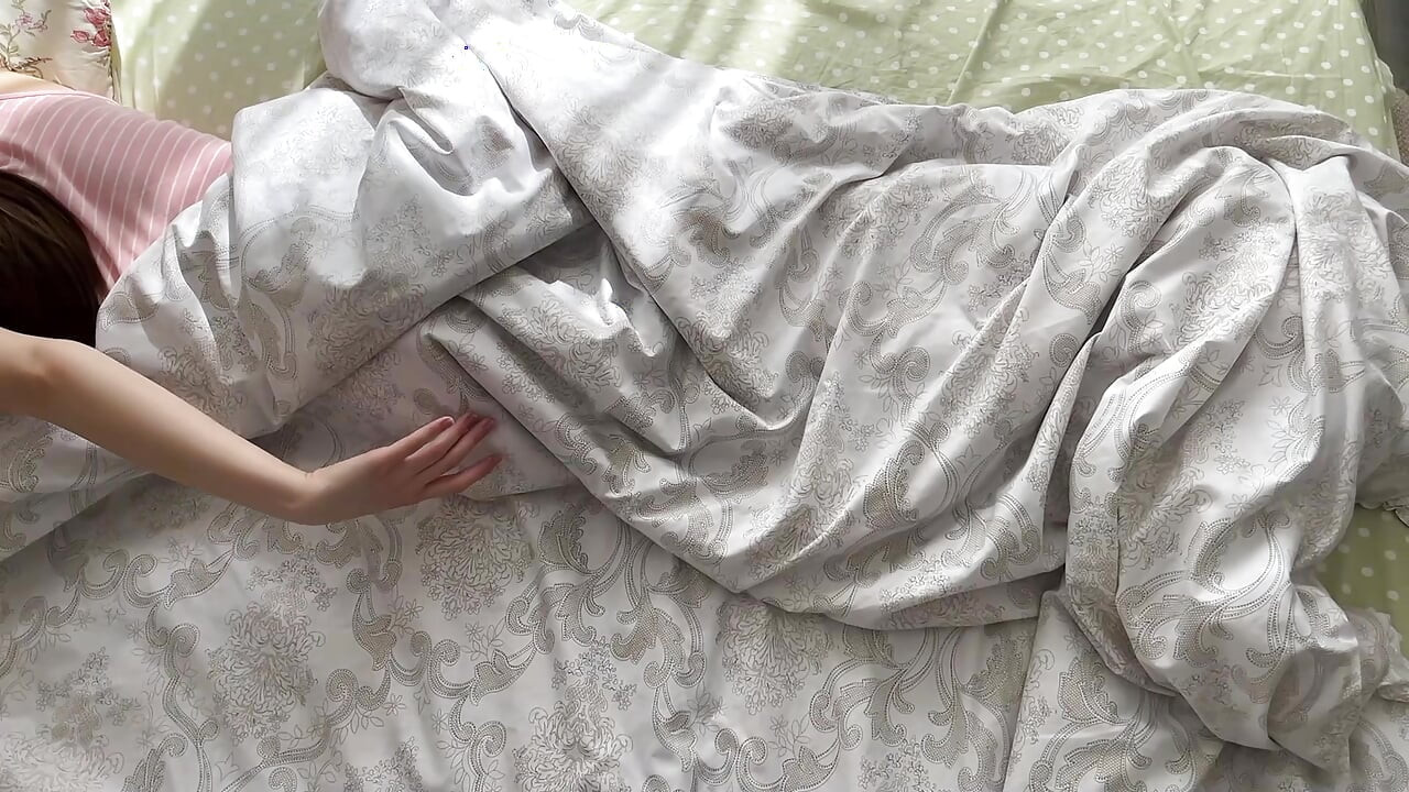 My Hot Stepsis Teases Me with Her Perfect Ass. I Cum Inside Her
