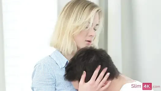 Döl dolu sarışın genç