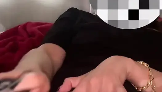 Aku belum pernah muncrat banyak banget