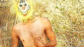 Sexy adulto adolescente gay ejaculação de pau grande público na Índia hindu