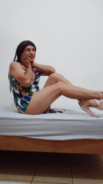 Travesty mastürbasyon yapıyor