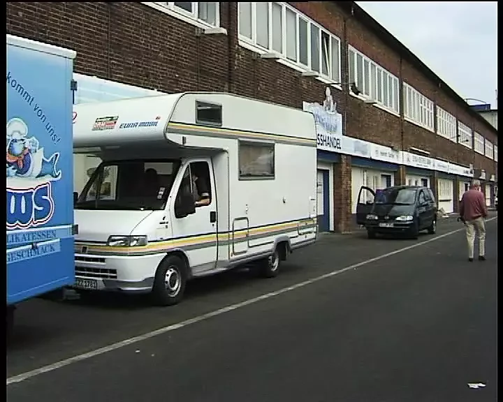 Gangbang Touri Van