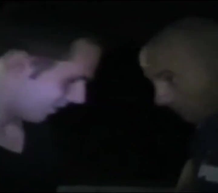 在巴黎的展覽中被一個小妞操了