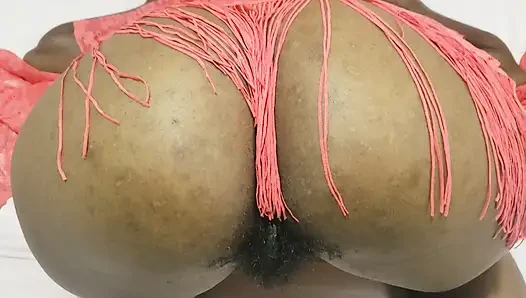 Hangisini ilk götünü ya da amcığını ya da götünü ya da amını yalarsın?