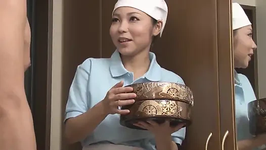 Gebohrte japaner szene-2 japanische kochin mit kleinen titten, fickt hart mit ihrem kunden