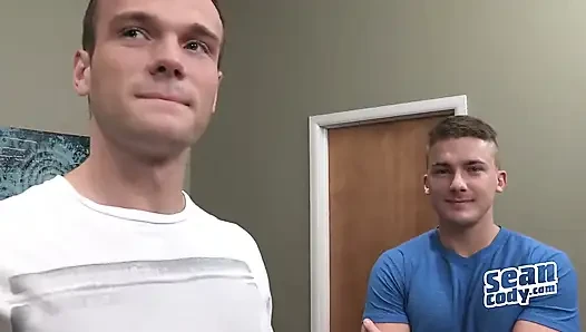 Twink Pop - Muscular Sean Forces Jake Porter Into a Rough Bareback Ride He Barely Handles