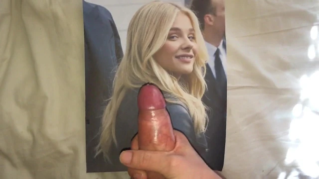 Chloe Moretz cum tribute 8