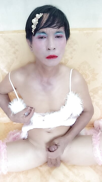 Oanh Le -Dressed as a sexy porn princess -Selfie ejaculates and then moans cock