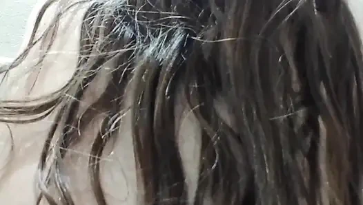 Это видео, когда мне было 18 лет, когда я ввел размер L, анальный плаг в первый раз