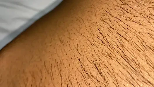 Adik tiriku ngisap kontolku pagi-pagi sambil ngomong jorok