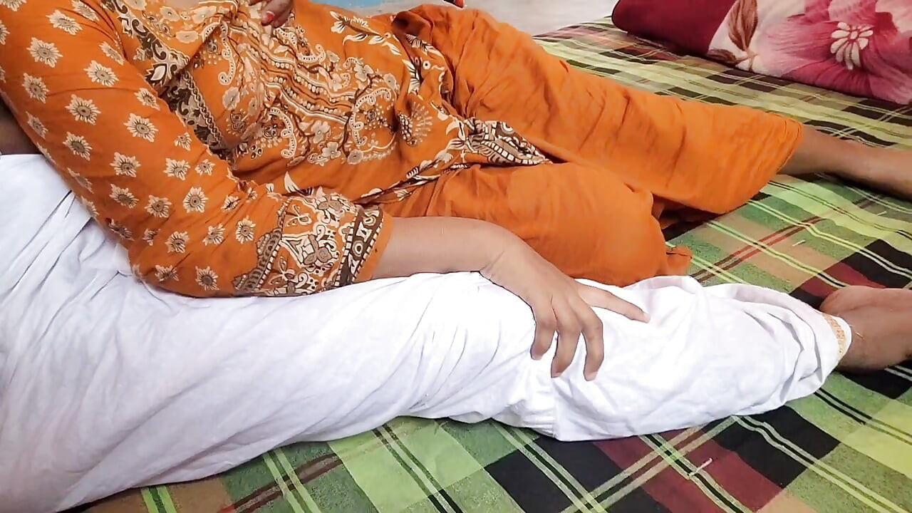 Viral video from Bangladesh: Bringing girlfriend home after finding the house empty.