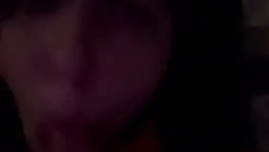 18 Yaşındaki Gece Oral Seks Yapıyor