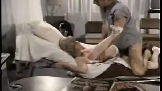 Crystal Crystal в роли медсестры жестко трахнул ее пациент